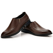 Tangnest Men Business Shoes Men Fashion Round Toe Loafers Male Patent Leather Slip-on Flats Man Wedding Shoes Brown Black XMP689