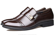 Tangnest Brand Men Patent Leather Oxfords Fashion Pointed Toe Business Flats For Man Slip On Dress Shoes Man Formal Shoes XMP739