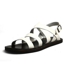 Tangnest Summer Beach Man Sandals Split Leather Buckle Strap Solid Man Slippers Fashion Leisure Breathable Men Shoes  XMR1917