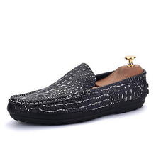 Tangnest Man PU Leather Driving Shoes Crocodile Pattern Shallow Slip-On Moccasins Man Loafers Fashion Men Casual Shoes XMR2531
