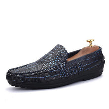 Tangnest Man PU Leather Driving Shoes Crocodile Pattern Shallow Slip-On Moccasins Man Loafers Fashion Men Casual Shoes XMR2531