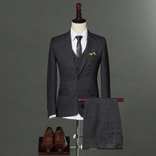 2018 High Quality Mens Fashion England Style Slim Fit Suits Male Three pieces Single Button Plaid Formal Set Blazer+Pant+Vest