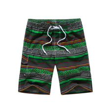 New Fashion Summer Casual Shorts Men Stripe Hawaii Beach Shorts Man Bermuda With Pockets Slim Fit Board Shorts Plus Size